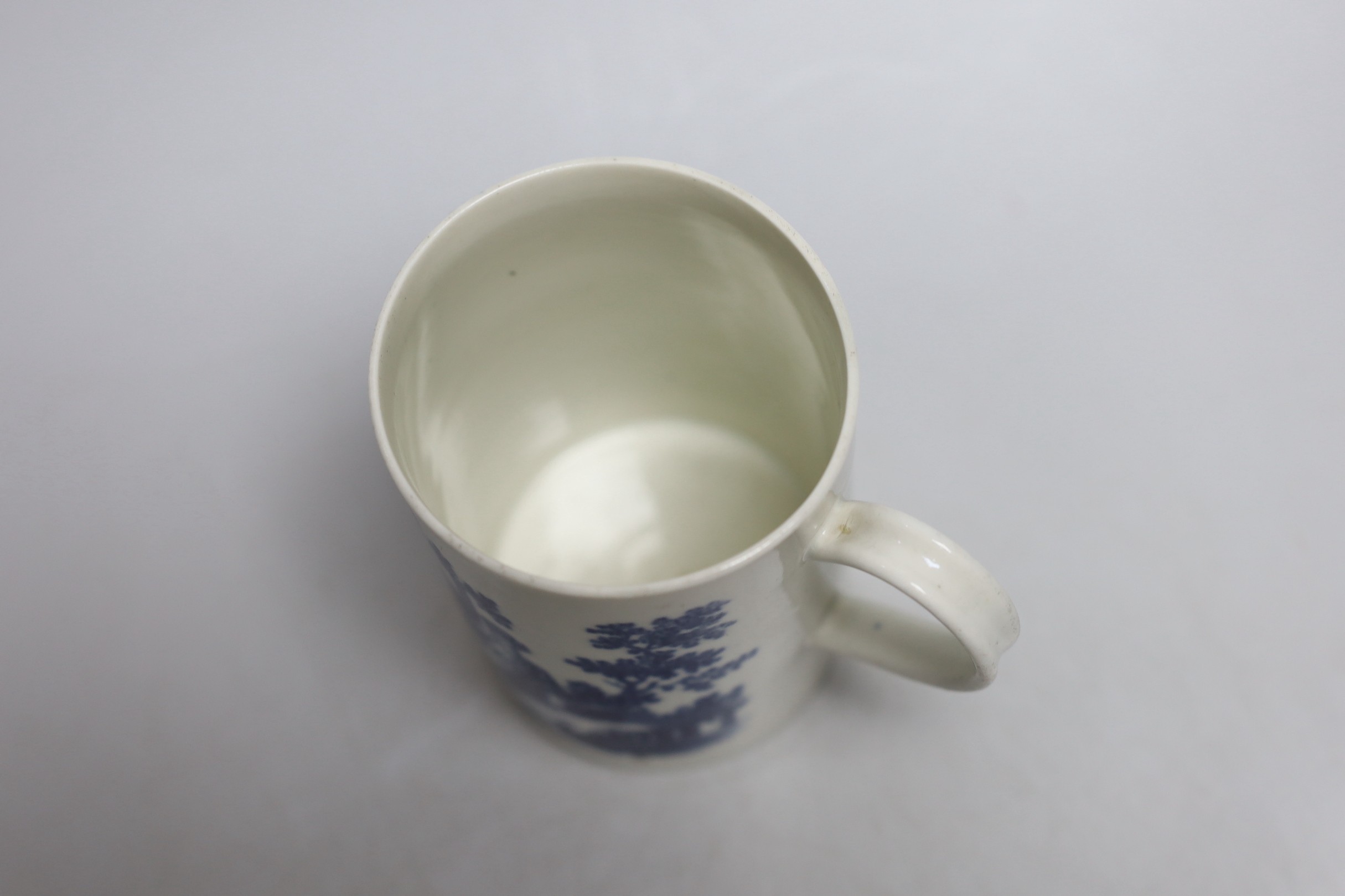 An 18th century Caughley uncommon mug Le Peche / Promenade, S mark to base